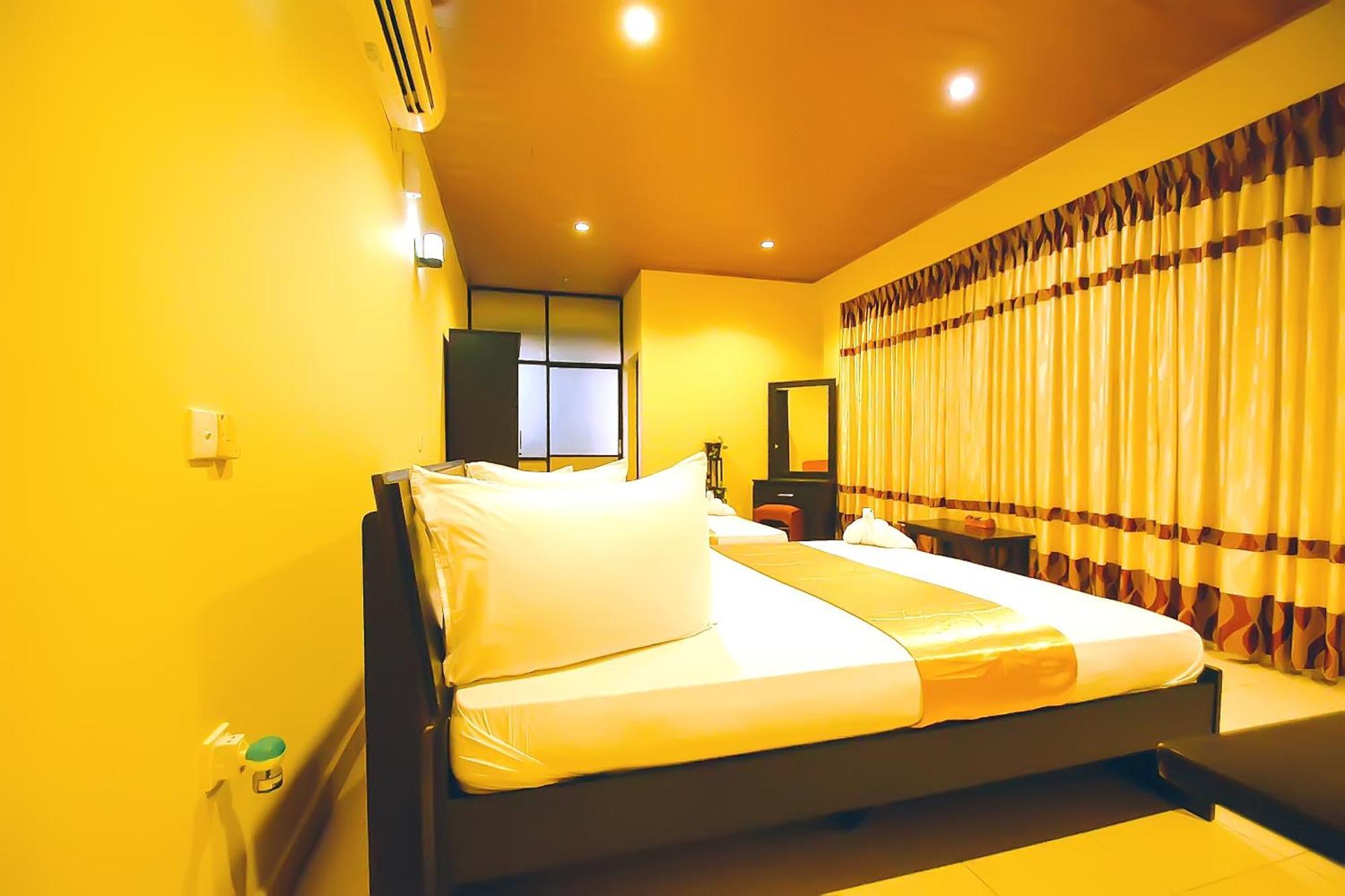 Hotel Gunners Club Minneriya Esterno foto