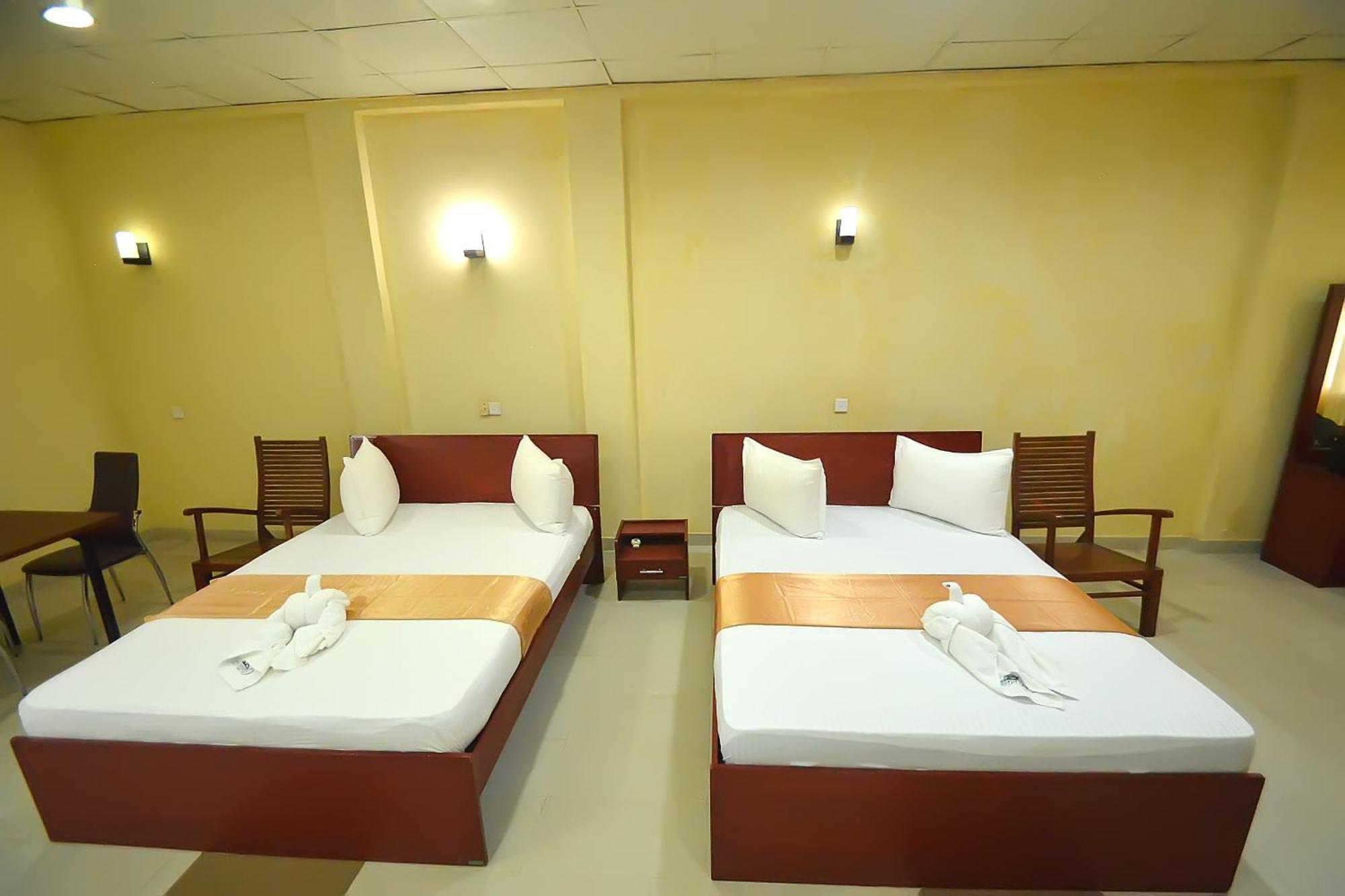 Hotel Gunners Club Minneriya Esterno foto
