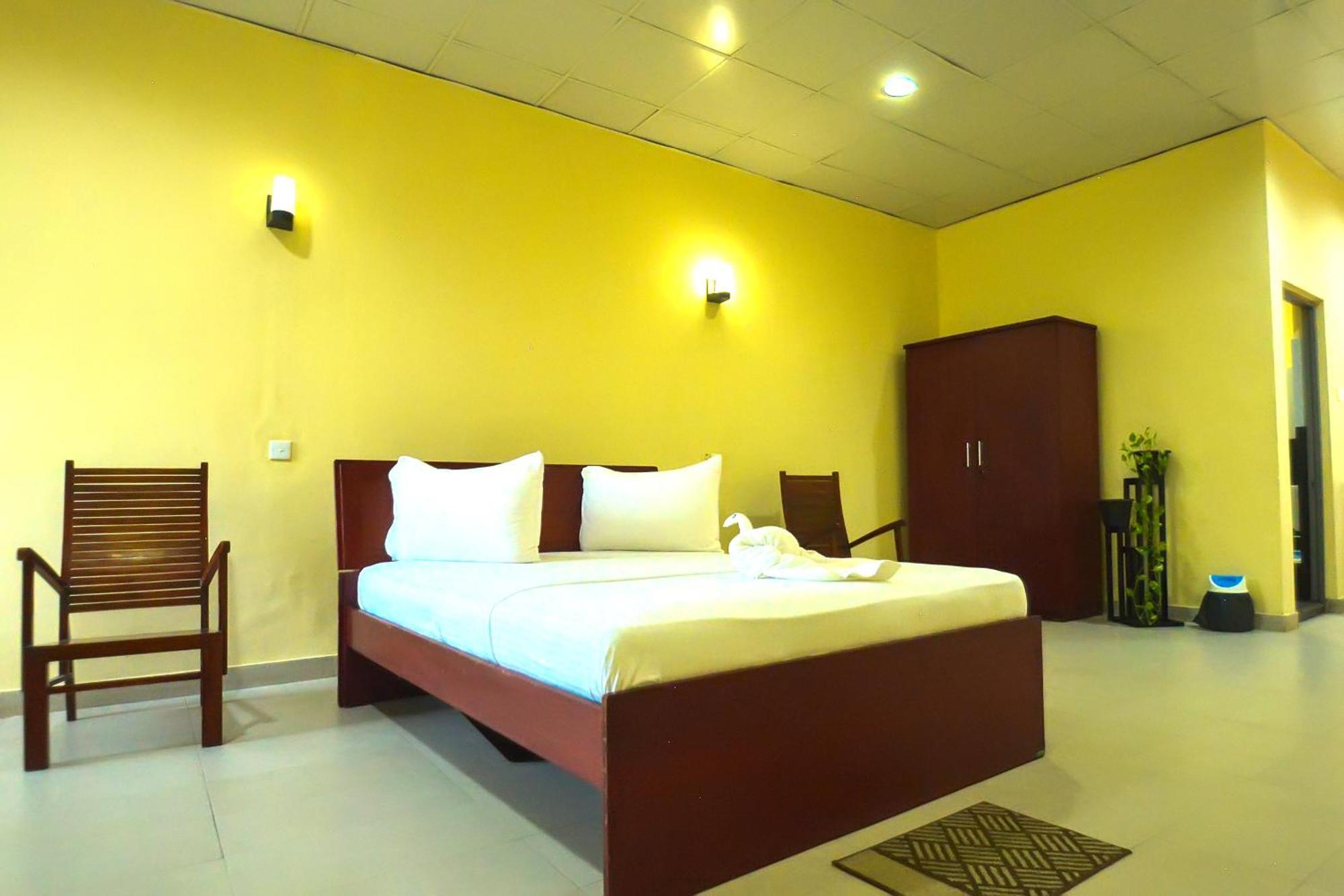Hotel Gunners Club Minneriya Esterno foto